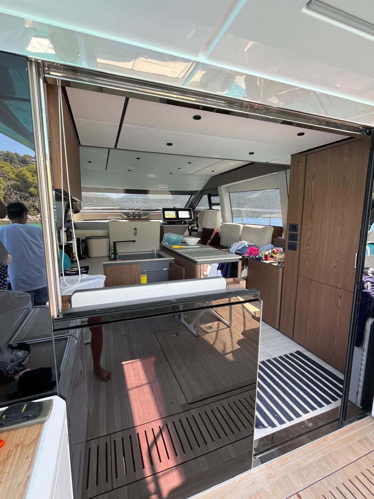 2023 FERRETTI YACHTS 580 